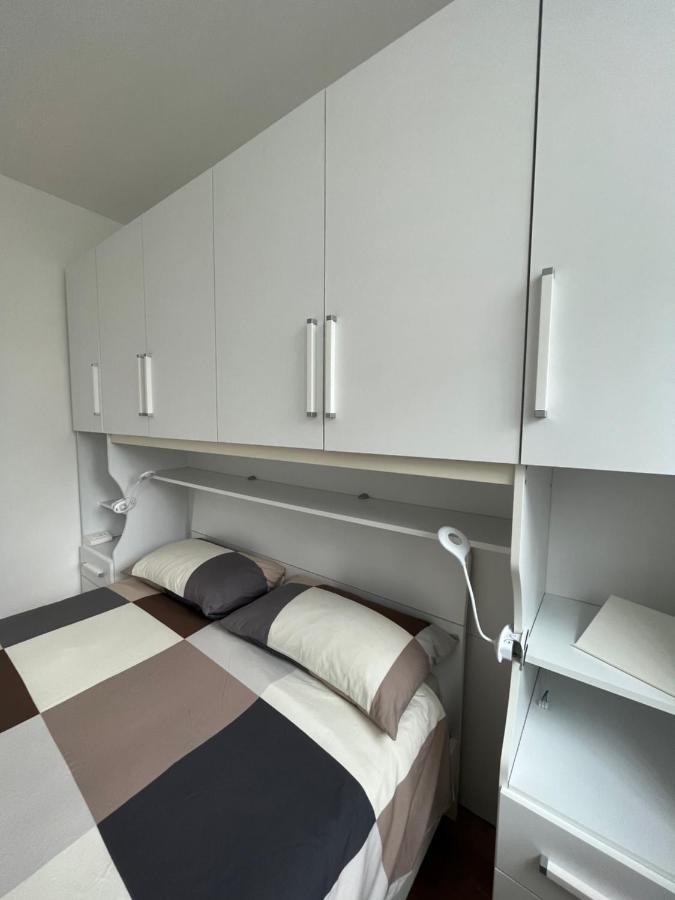 The Small White House In Appartement Milan