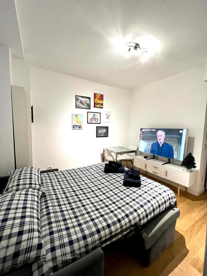 The Small White House In Appartement *